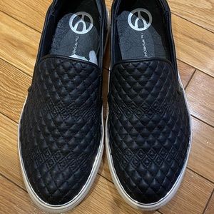 Wishbone Collection quilted shoes Lola